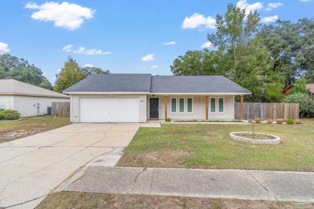 7467 Baywoods Ln, Pensacola, FL 32504