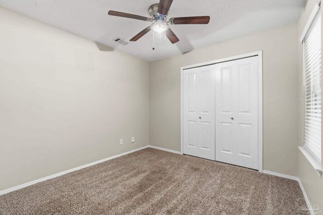 7467 Baywoods Ln, Pensacola, FL 32504