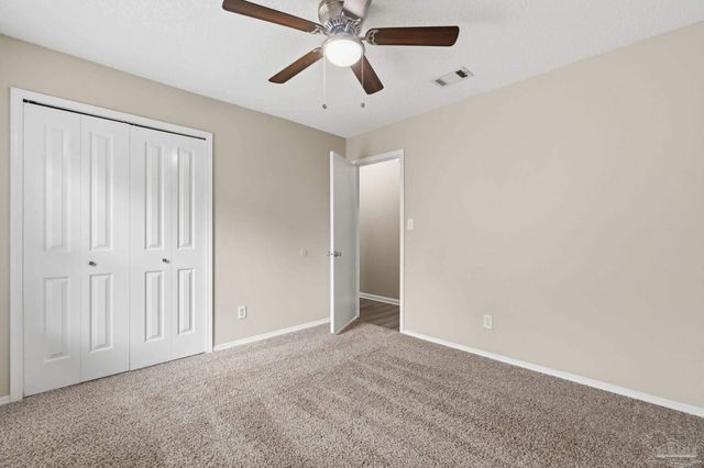 7467 Baywoods Ln, Pensacola, FL 32504