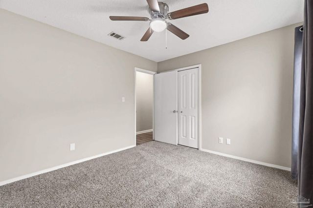 7467 Baywoods Ln, Pensacola, FL 32504