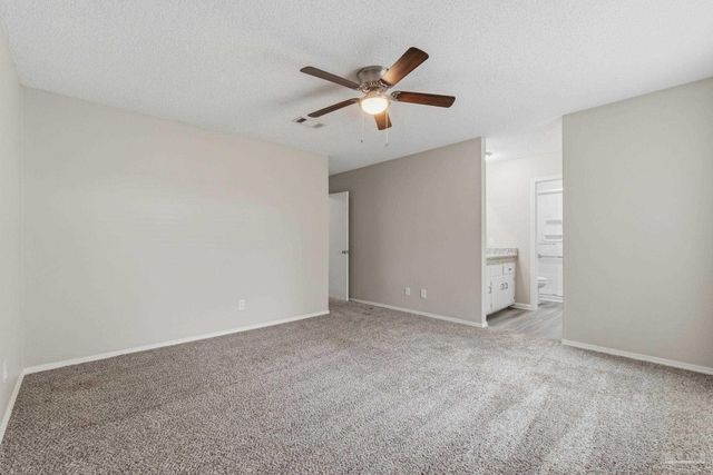 7467 Baywoods Ln, Pensacola, FL 32504