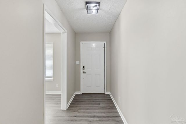 7467 Baywoods Ln, Pensacola, FL 32504