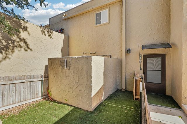 531-C Sand Bend, Kerrville, TX 78028