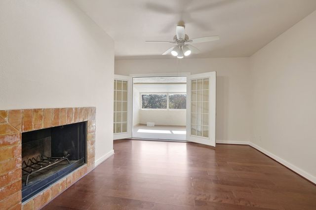 531-C Sand Bend, Kerrville, TX 78028