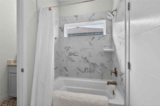 15725 Gypsy St, Corpus Christi, TX 78418