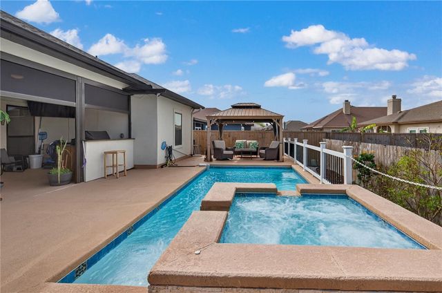 15725 Gypsy St, Corpus Christi, TX 78418