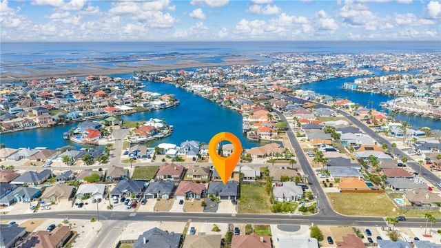 15725 Gypsy St, Corpus Christi, TX 78418