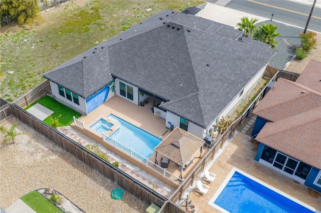 15725 Gypsy St, Corpus Christi, TX 78418