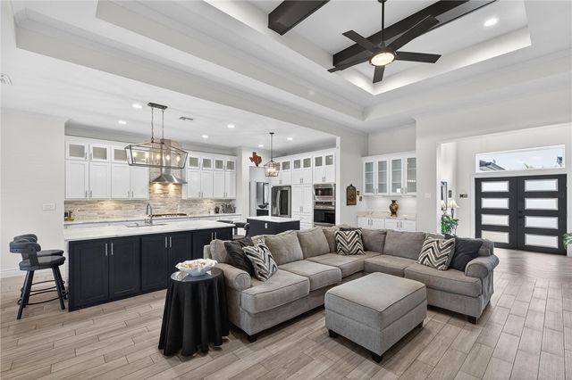 15725 Gypsy St, Corpus Christi, TX 78418