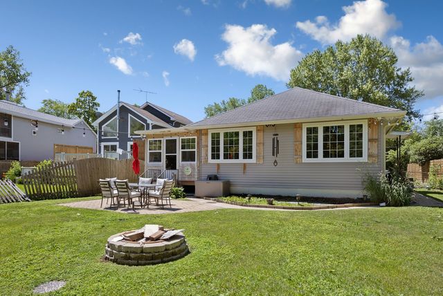 26278 W Blackhawk Avenue, Ingleside, IL 60041