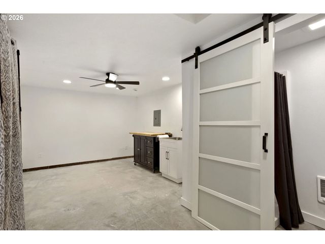 4105 E 18TH St, Vancouver, WA 98661