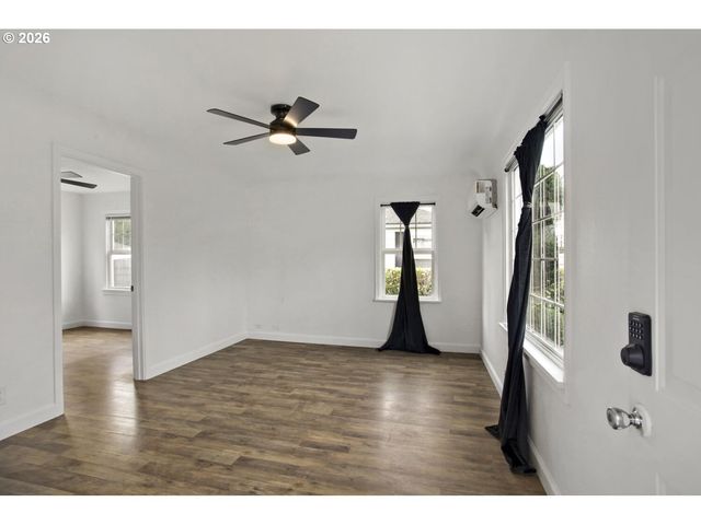 4105 E 18TH St, Vancouver, WA 98661