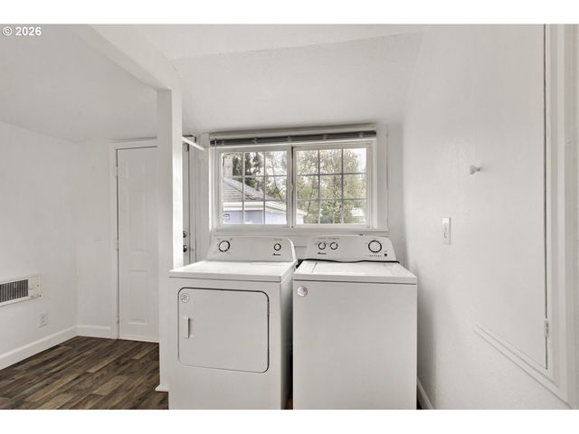 4105 E 18TH St, Vancouver, WA 98661