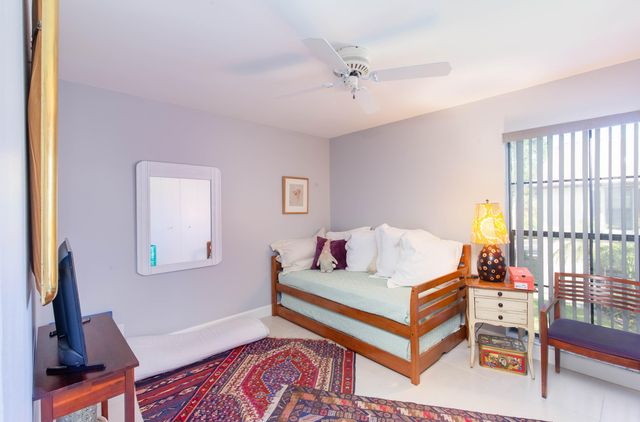 3399 Jog Park Drive, Greenacres, FL 33467