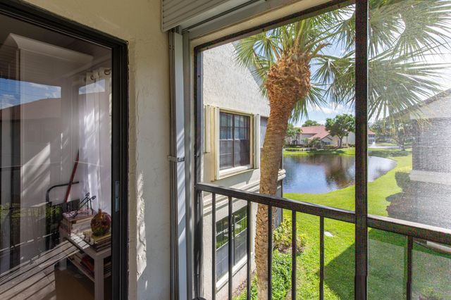 3399 Jog Park Drive, Greenacres, FL 33467