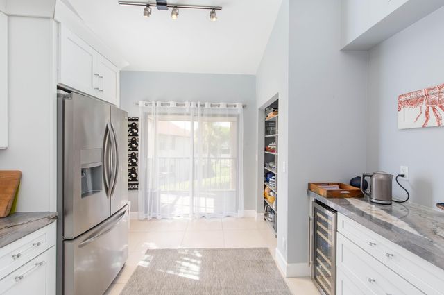 3399 Jog Park Drive, Greenacres, FL 33467