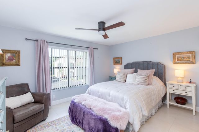 3399 Jog Park Drive, Greenacres, FL 33467