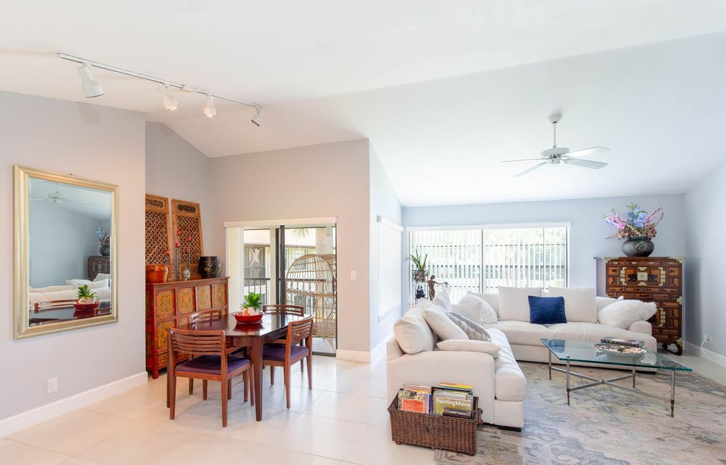 3399 Jog Park Drive, Greenacres, FL 33467