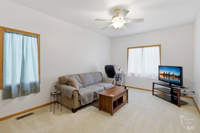 613 The Hague Road, Peotone, IL 60468