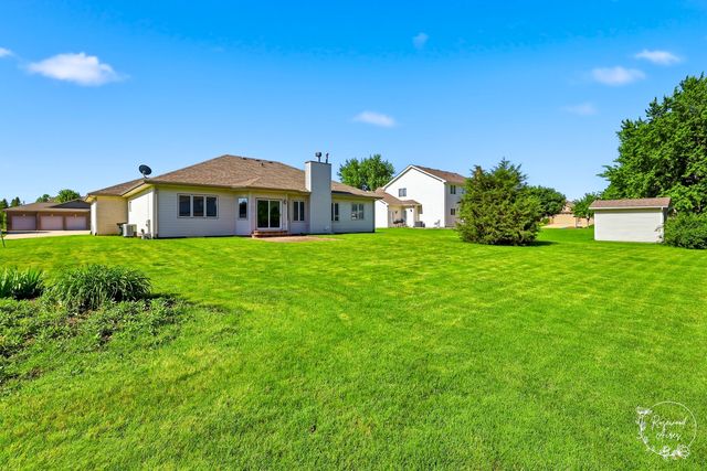 613 The Hague Road, Peotone, IL 60468