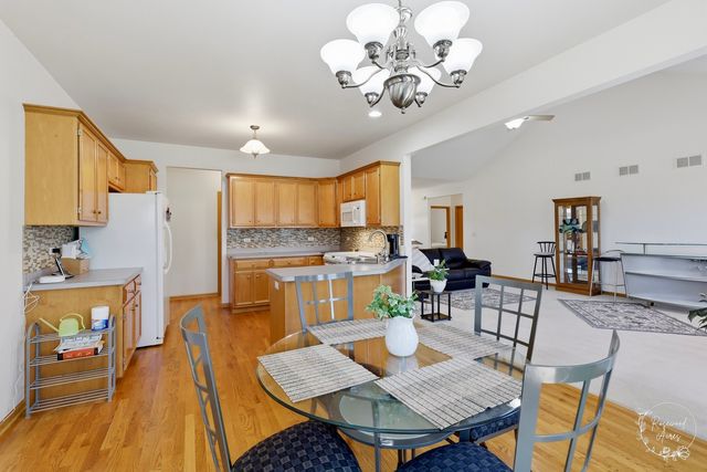 613 The Hague Road, Peotone, IL 60468