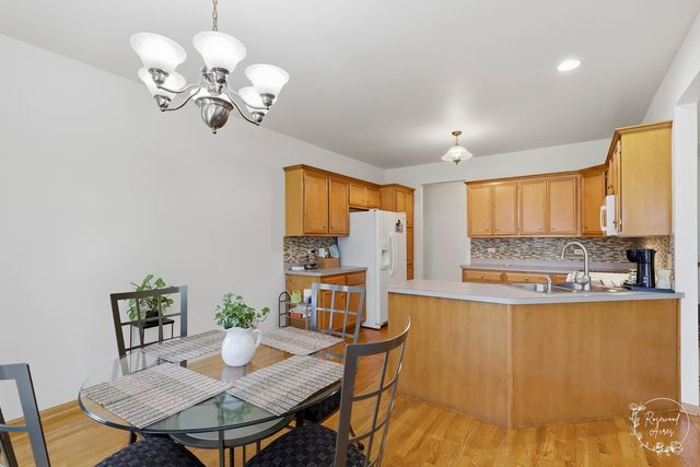 613 The Hague Road, Peotone, IL 60468
