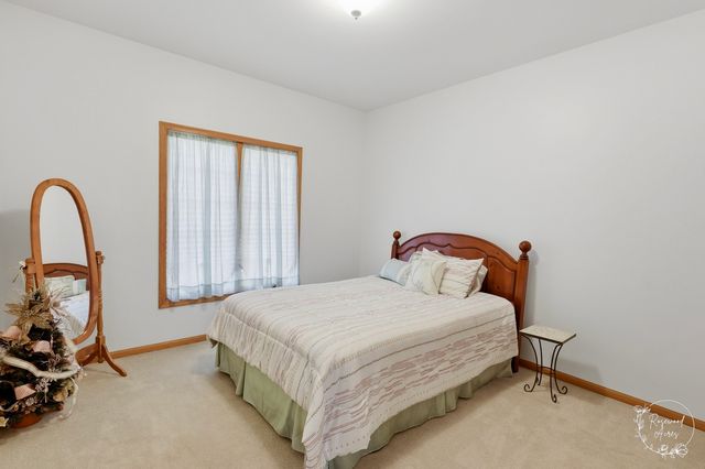 613 The Hague Road, Peotone, IL 60468