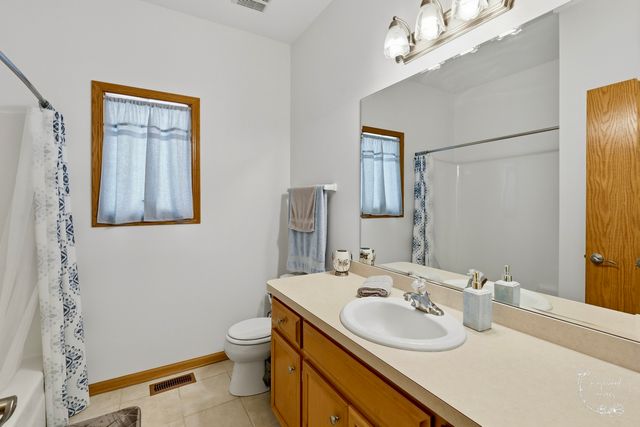 613 The Hague Road, Peotone, IL 60468