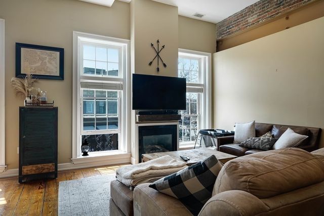 141 Washington St. 2, Salem, MA 01970