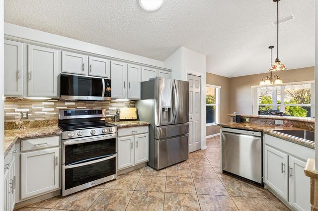 1505 DORIA LANE, Lady Lake, FL 32159