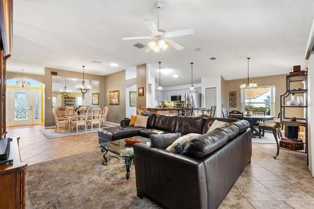 1505 DORIA LANE, Lady Lake, FL 32159