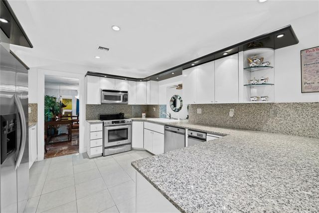 3301 NE 27th Avenue, Lighthouse Point, FL 33064