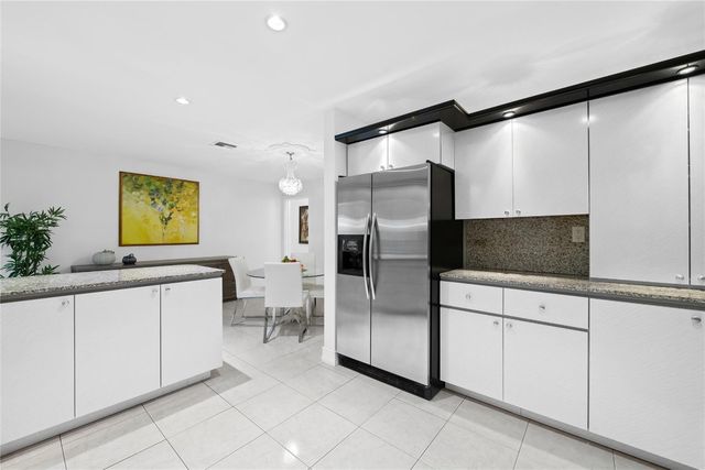 3301 NE 27th Avenue, Lighthouse Point, FL 33064