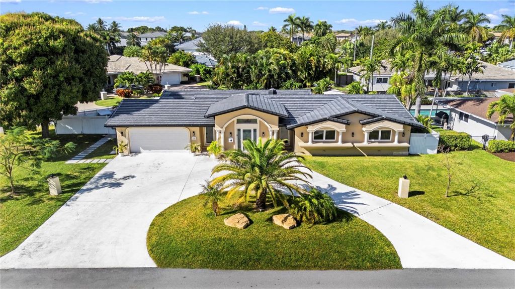 3301 NE 27th Avenue, Lighthouse Point, FL 33064