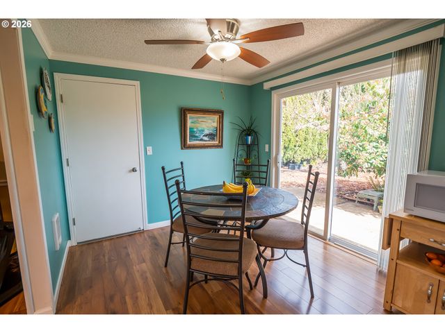 4483 THUNDERBIRD St, Eugene, OR 97404