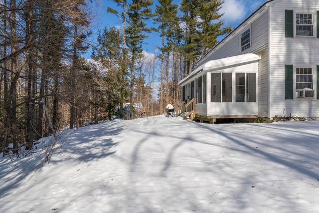 27 Webb Road, Peterborough, NH 03458