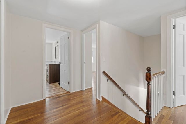 27 Webb Road, Peterborough, NH 03458