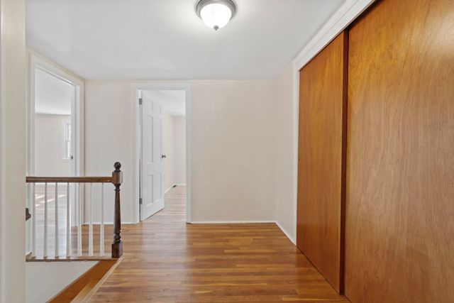 27 Webb Road, Peterborough, NH 03458