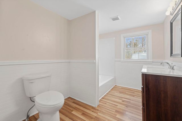 27 Webb Road, Peterborough, NH 03458