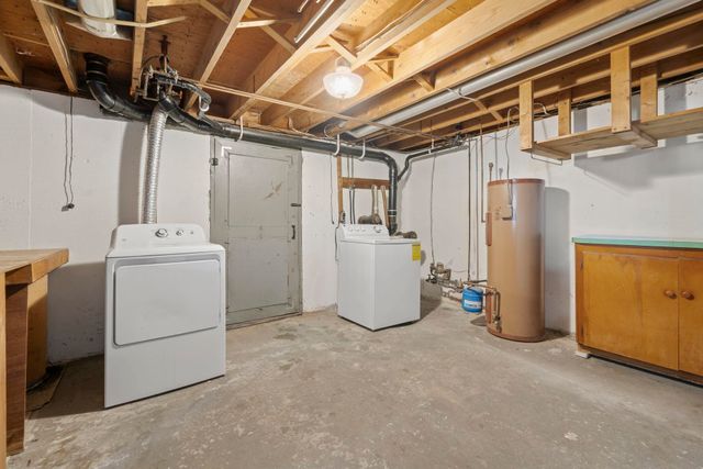 27 Webb Road, Peterborough, NH 03458