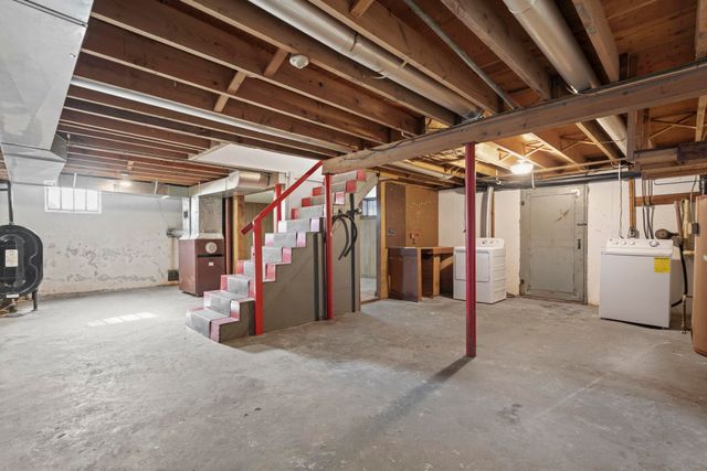 27 Webb Road, Peterborough, NH 03458