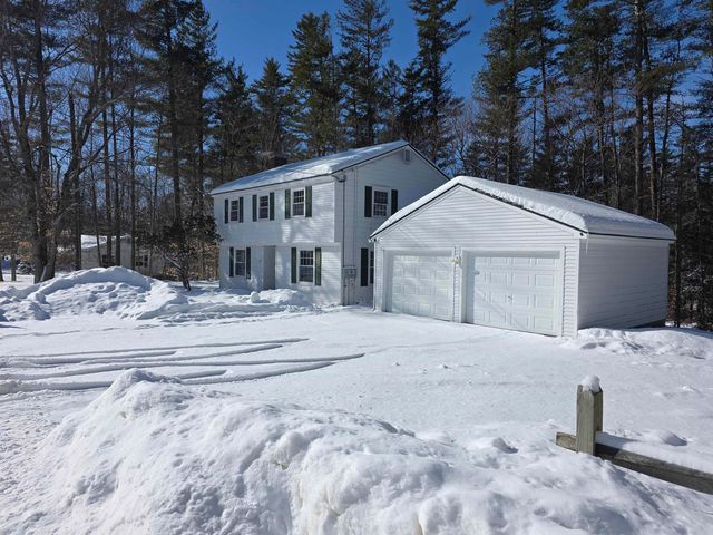 27 Webb Road, Peterborough, NH 03458