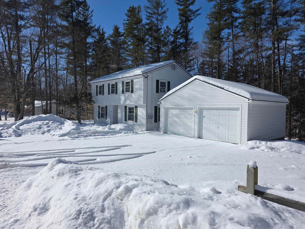 27 Webb Road, Peterborough, NH 03458