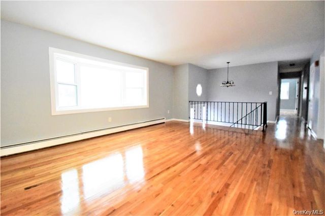 158 Sycamore Drive, New Windsor, NY 12553