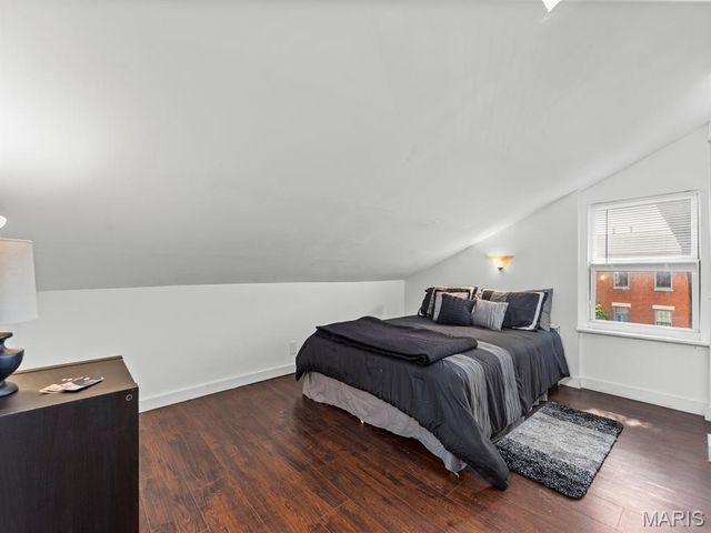 1919 S 11th Street, St Louis, MO 63104