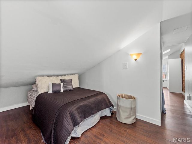 1919 S 11th Street, St Louis, MO 63104