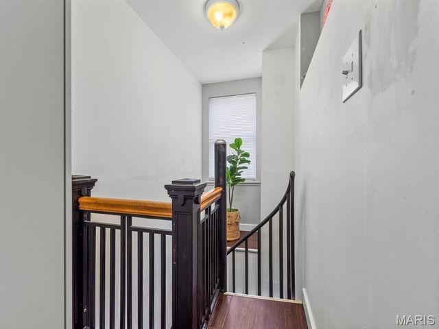 1919 S 11th Street, St Louis, MO 63104