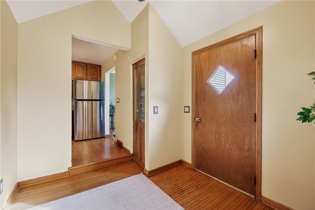 197 Barry Road, Irondequoit, NY 14617