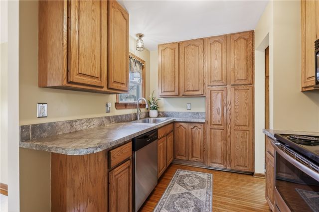 197 Barry Road, Irondequoit, NY 14617