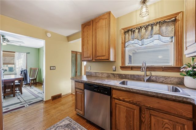 197 Barry Road, Irondequoit, NY 14617